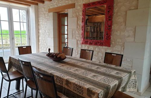 Verneuil-le-Chateau Bed & Breakfast | La Tour du Raygnier