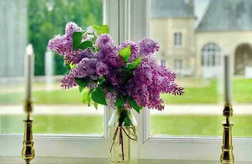 Ocquerre House | La Tour Enchantee - Castle Stay