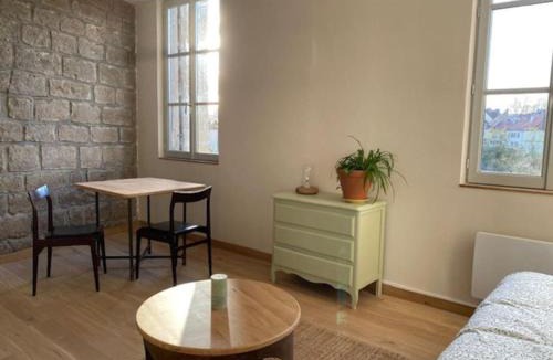 Semur-en-Auxois Apartment | La Tour