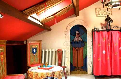 Villefranche-de-Rouergue Bed & Breakfast | La Tour Mord-Lion B&B