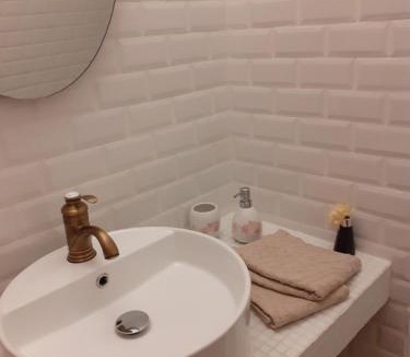 Montluel Bed & Breakfast | La Tour Mandot