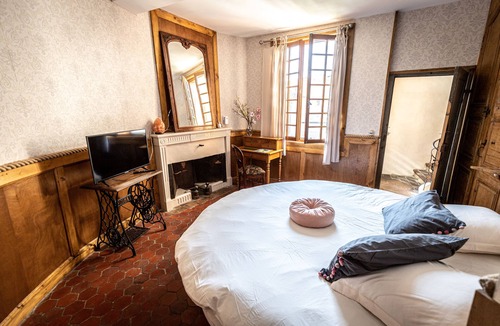 Montluel House | La Tour Mandot