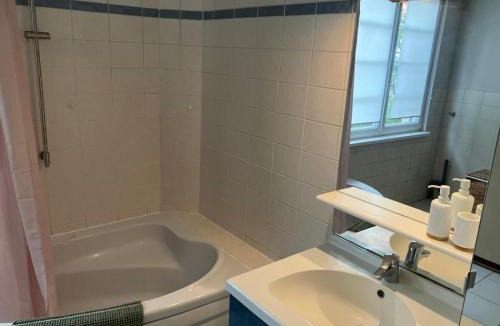 Koenigshoffen Est Apartment | La Tour Verte