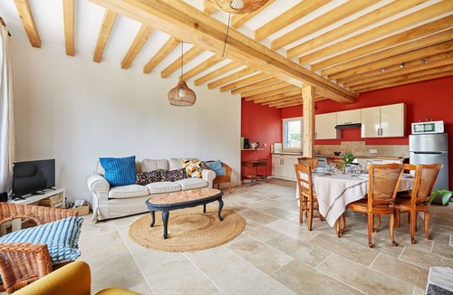 Saint-Michel-de-Livet Apartment | La Tourelle de Saint Michel de Livet - Parking