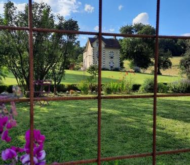 Saint-Agnan-sur-Sarthe House | La Tourelle