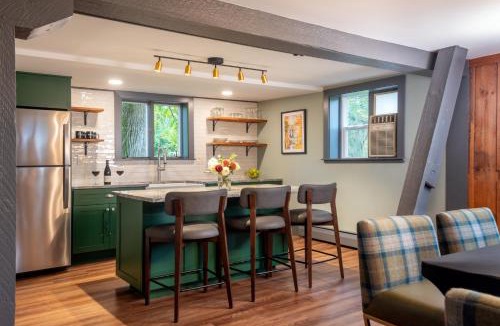 South Hill Hotel | La Tourelle Inn & Spa