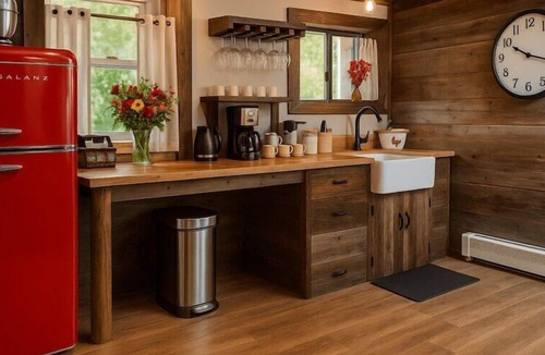 South Hill Hotel | La Tourelle Inn & Spa