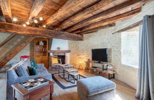 Jard-sur-Mer House | La Tourette - Gîte Charme atypique