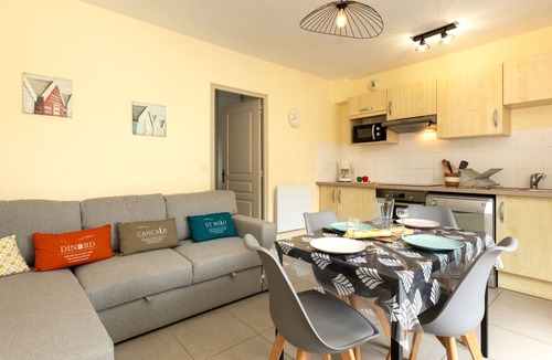 La Madeleine-Bellevue Apartment | La Tréherais by Interhome
