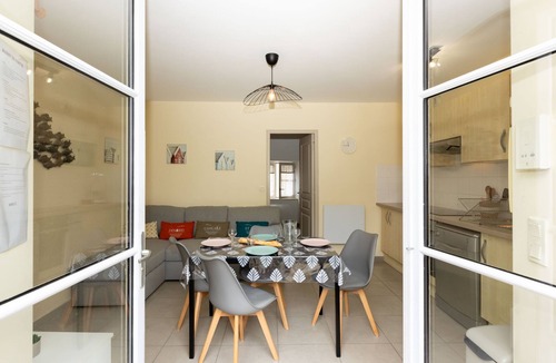 La Madeleine-Bellevue Apartment | La Tréherais by Interhome
