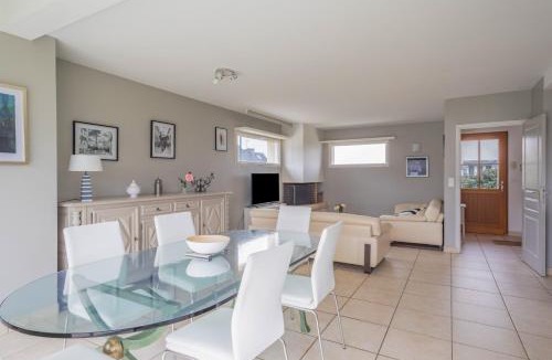 Pleherel-Plage-Vieux-Bourg House | La Traversée