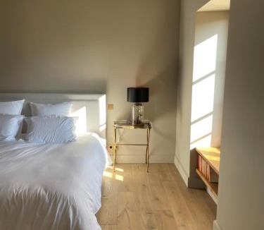 Saint-Privat House | La Traversée