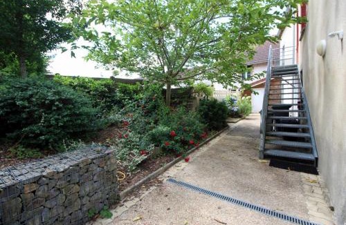 Saint-Hilaire-la-Treille House | La treille