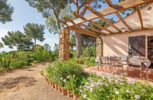 Plage de la Garonnette House | La Treille by Interhome