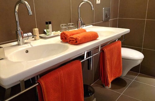 Cliousclat Hotel | La Treille Muscate