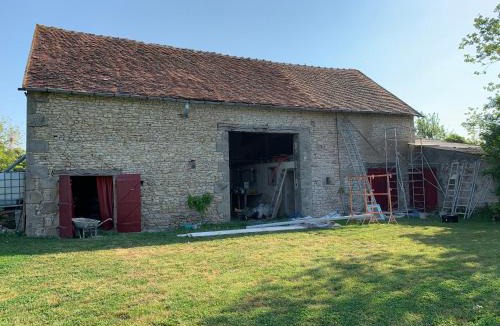 Autry-Issards House | La Troliere