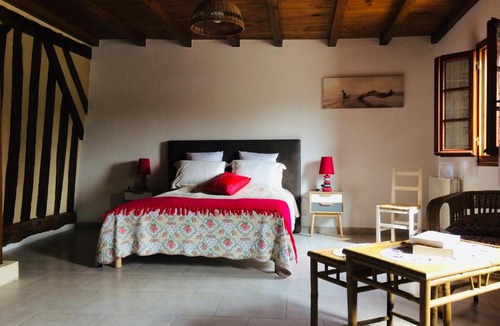 Saint-Etienne-de-Puycorbier House | La Tuillière