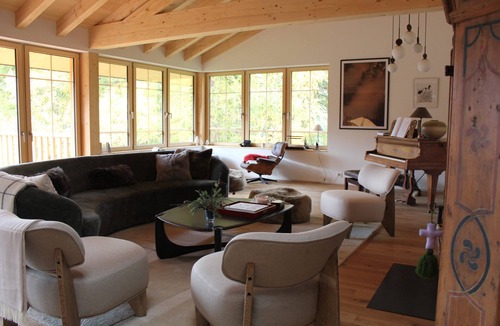 Riddes Ski Chalet | La Tzoumaz Lodge – Luxury Chalet with Daily Housekeeping, Optional Private Chef