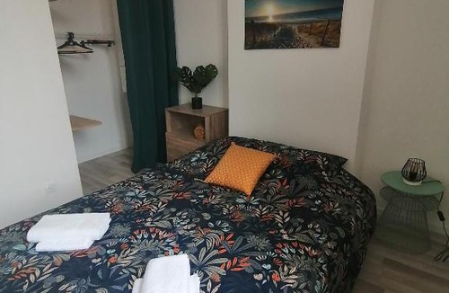 Tonneins Apartment | La Vague Bleue, centre ville