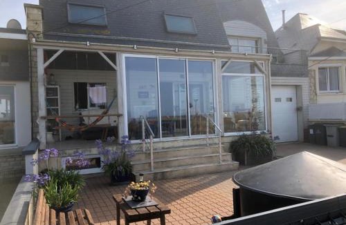 Hermanville-sur-Mer House | La vague salée