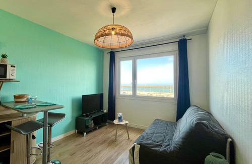 Port Apartment | La Vague vue sur l'Antre du dragon