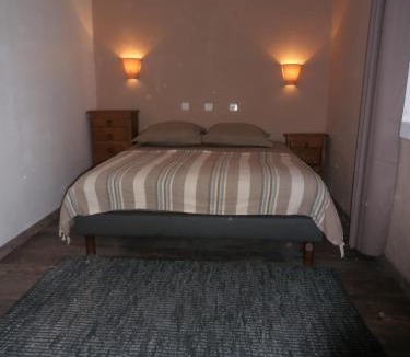 Saint-Hilaire-de-Lavit Bed & Breakfast | La vallée de Gaïa