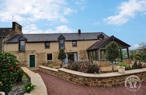 Plouasne House | La vallée de leber