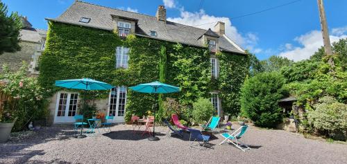 Taden House | LA VALLÉE DU LAUNAY GiTES