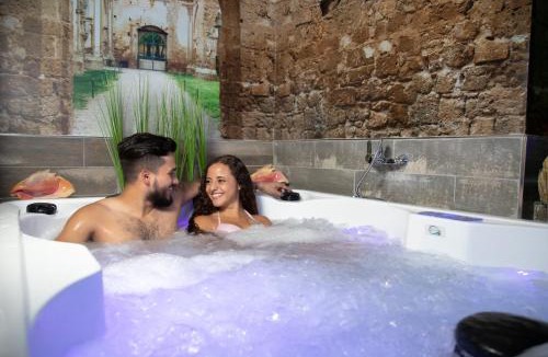 Alhama de Aragon Apartment | LA VEGUILLA DELUXE JACUZZi