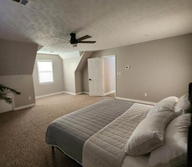 Newnan House | La Vela Blanca - Modern Southern Getaway