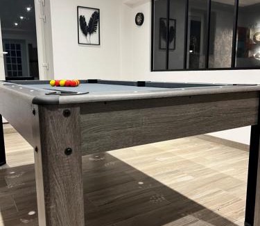 Fontenay-le-Pesnel House | la veranda