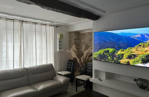 Cesny-Bois-Halbout House | La Verdière