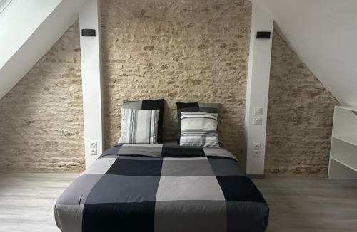 Cesny-Bois-Halbout House | La Verdière