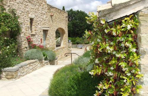 Crestet Bed & Breakfast | La Verrière