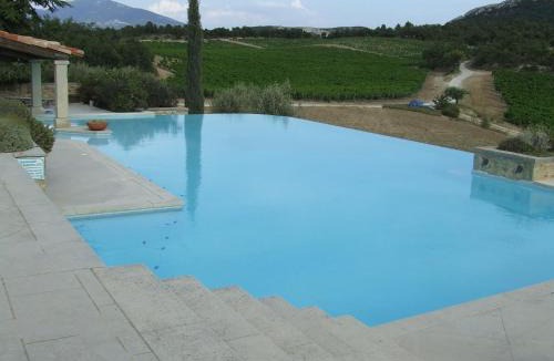 Crestet Bed & Breakfast | La Verrière