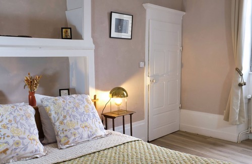 Poligny House | La Verrière Maison d'hôtes