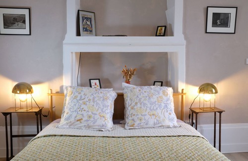 Poligny House | La Verrière Maison d'hôtes