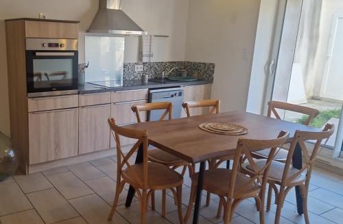 Saint-Martin-de-Villereglan House | La Villa Cécile