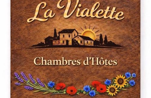 Mont-Roc Bed & Breakfast | La-Vialette Chambres d Hôtes