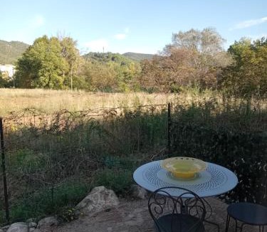 Roquebrun House | La vie en rose, a room with a view!