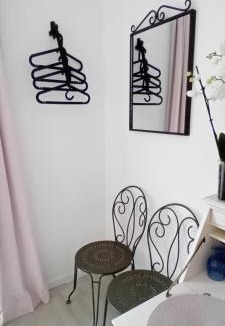 Roquebrun House | La vie en rose, a room with a view!