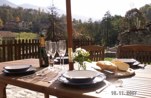 Mauleon-Barousse Cottage | La Vieille Ferme, French Pyrenees, Pool & Hot Tub