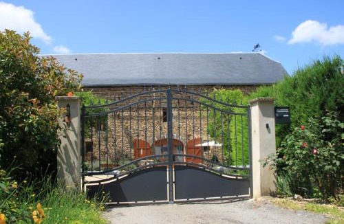 Previnquieres House | La Vieille Grange avec piscine et jardin