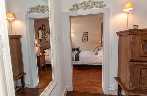 Bussiere-Galant Bed & Breakfast | La Vieille Maison D'Aurin