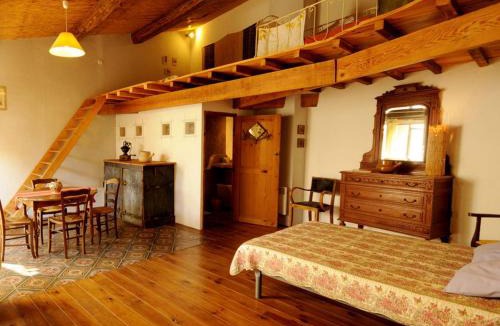 Olonzac House | La Vigne Bleue