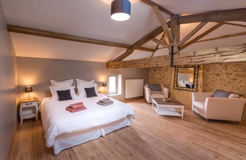 Sainte-Colombe Bed & Breakfast | La Vigneraie de Laura