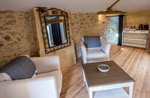 Sainte-Colombe Bed & Breakfast | La Vigneraie de Laura