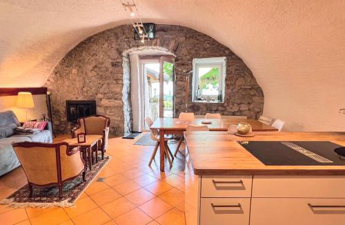 Montreux Apartment | La Vigneronne, Chailly-Montreux