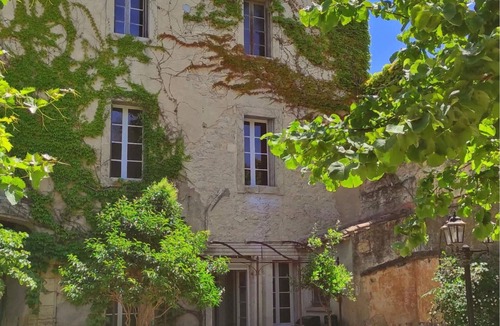 Vauvert Hotel | La Vigneronne des Costières
