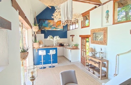 Saint-Laurent-en-Gatines Villa | La Villa du Pommelé